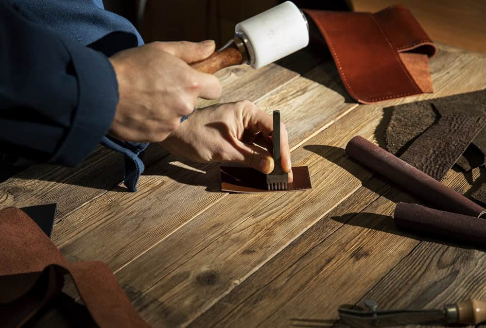 مشروع تصنيع الأثاث اليدوي