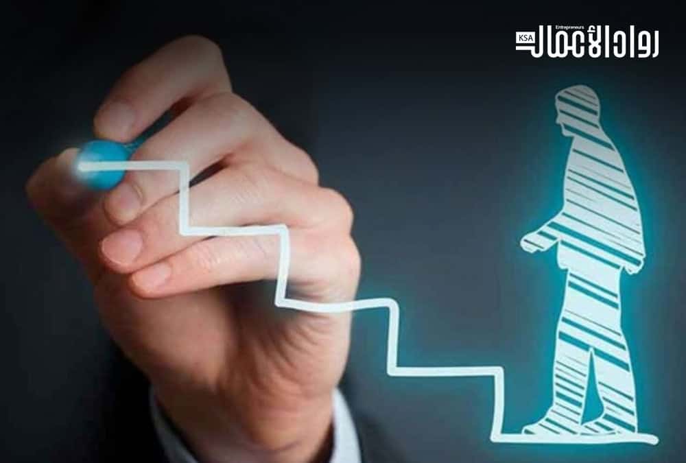 النمو الشخصي بين الدعم والمقاومة.. لماذا يواجه النجاح أحيانًا أقرب الناس؟