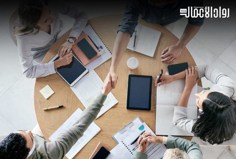 المبادرة في العمل