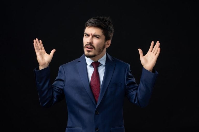 القيادة والإدارة