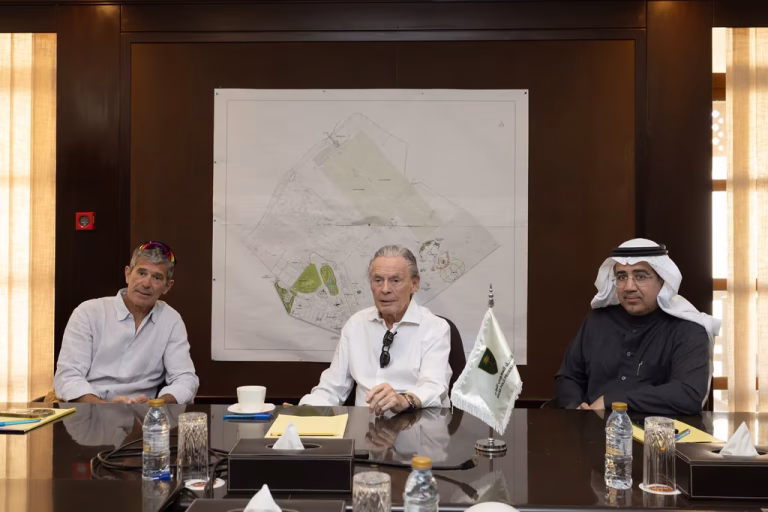 رئيس الاتحاد الدولي للبولو يزور ملاعب البولو في الرياض