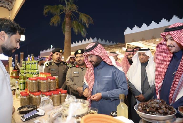 الأمير فهد بن محمد يشيد بنجاح مهرجان الخرج الأول للتمور والقهوة مهرجان الخرج الأول للتمور والقهوة