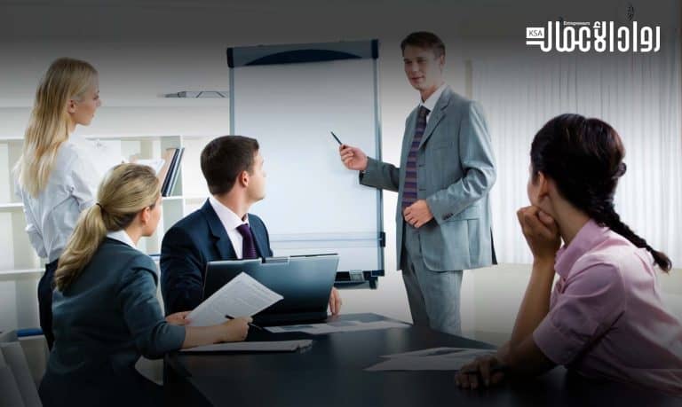 7 عبارات تجعلك مستمعًا أفضل على الفور الاستماع