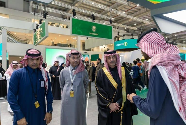 مدير عام الشؤون المالية بـ”الداخلية” يتفقد جناح الوزارة في “ليب 2025” ليب 2025