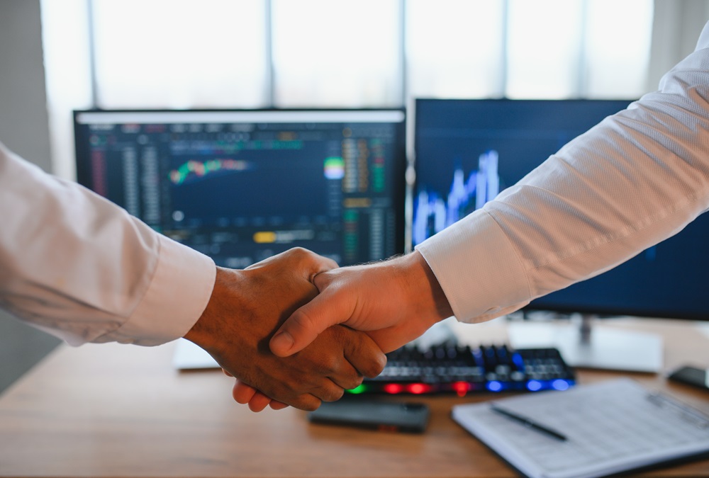 الصفقات الاستثمارية