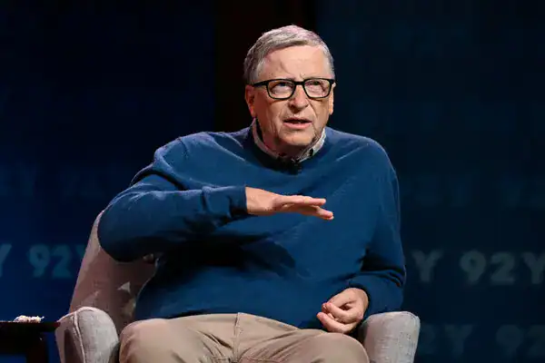 بيل جيتس يكرر دعواته لحل أزمة التغير المناخي 