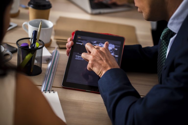 انفجار البيانات الرقمية.. هل تنقذ أنظمة إدارة الأصول الشركات من الغرق؟ إدارة الأصول الرقمية