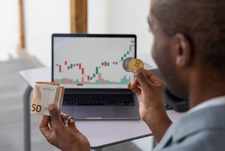 منصة التداول بالعملات الرقمية.. بوابة الاستثمار في الاقتصاد الجديد في التداول بالعملات الرقمية