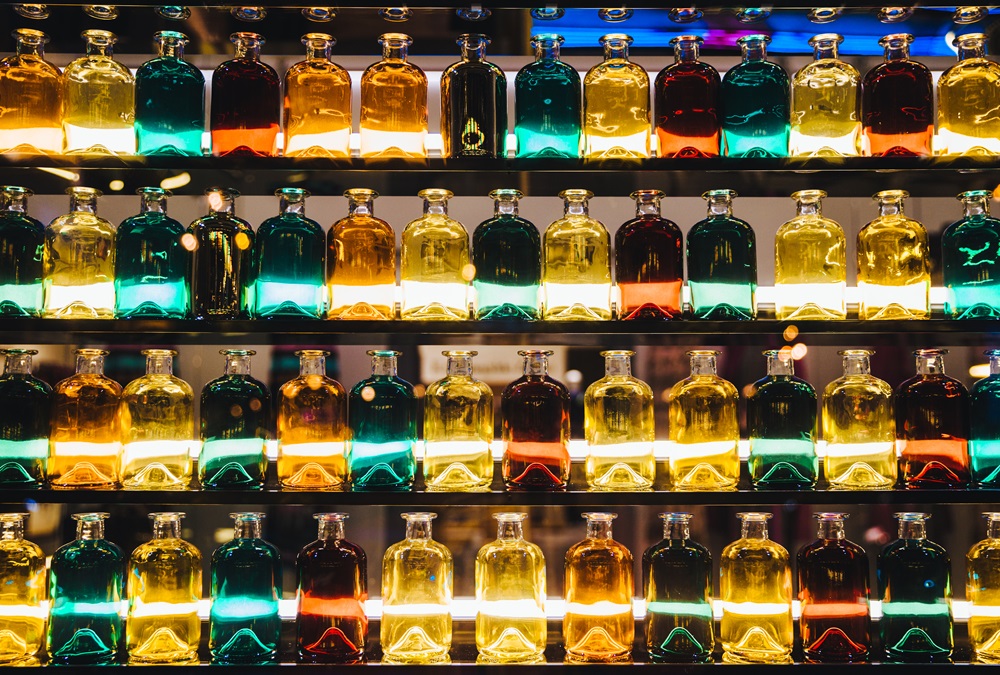 محل بيع عطور شرقية