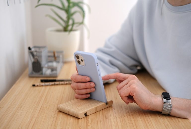 منصة بيع شواحن وكماليات الجوال