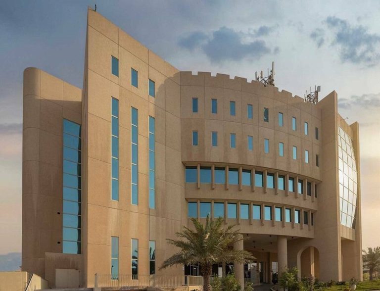 «الحفر العربية» توقع 4 عقود تجديد لحفاراتها مع «أرامكو» السعودية الحفر العربية