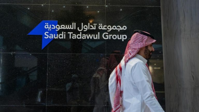 «تاسي» يغلق عند أعلى مستوى في 3 أشهر.. مكاسب 1.2% وسيولة بـ 4.8 مليار ريال «تاسي» يغلق عند أعلى مستوى في 3 أشهر.. مكاسب 1.2% وسيولة بـ 4.8 مليار ريال