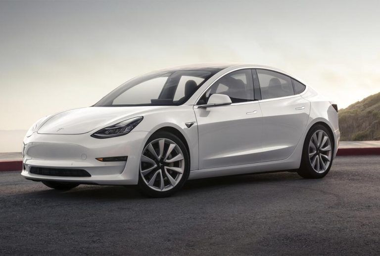 تسلا موديل 3