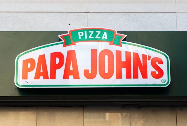 إغلاق فروع بابا جونز