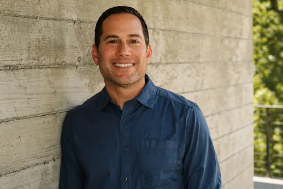 مدير تنفيذي يعترف: دفعت ثمن «هوس العمل» على حساب حياتي الشخصية