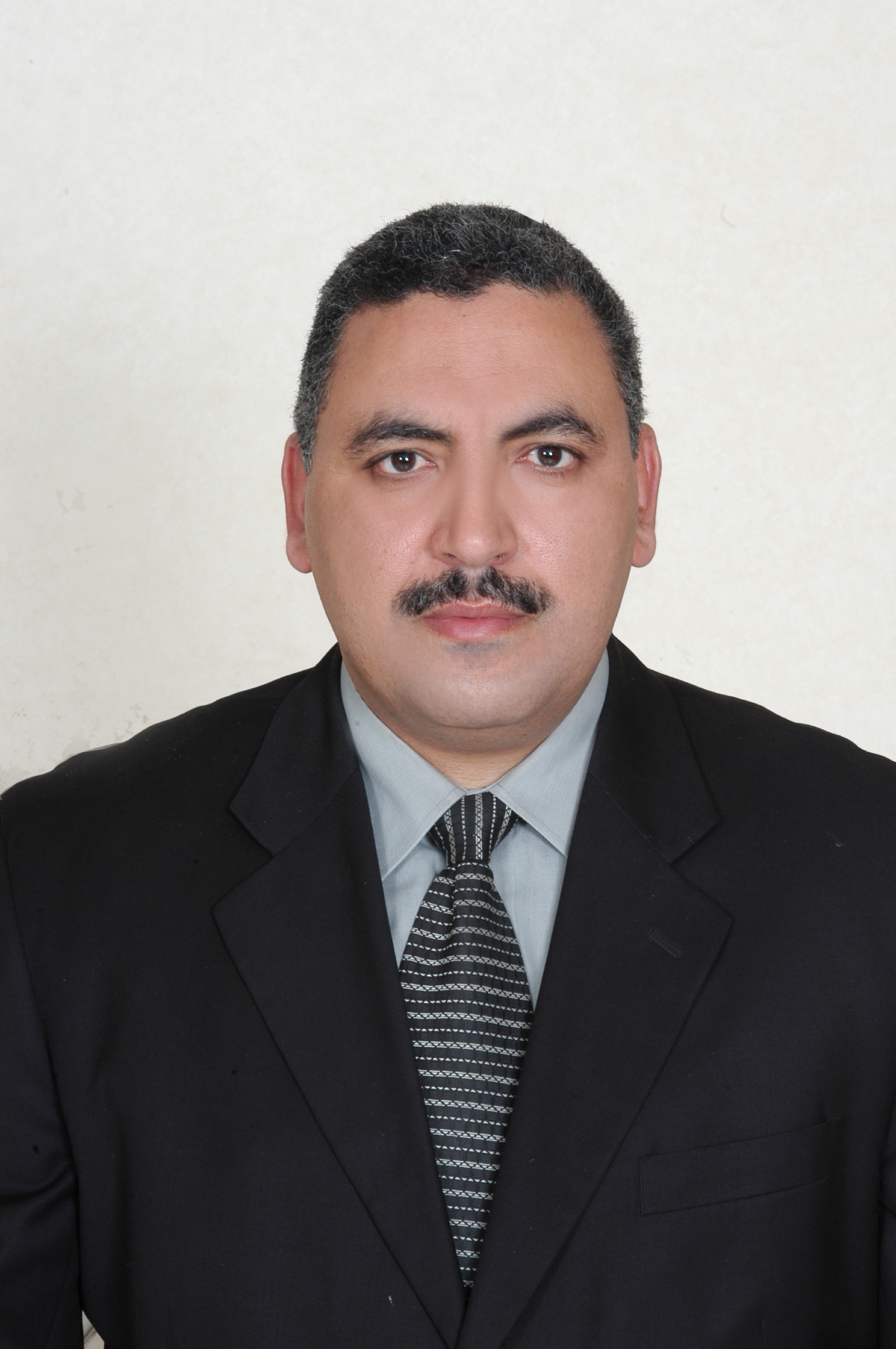 مدير تنفيذي ولكن منزوع الدسم