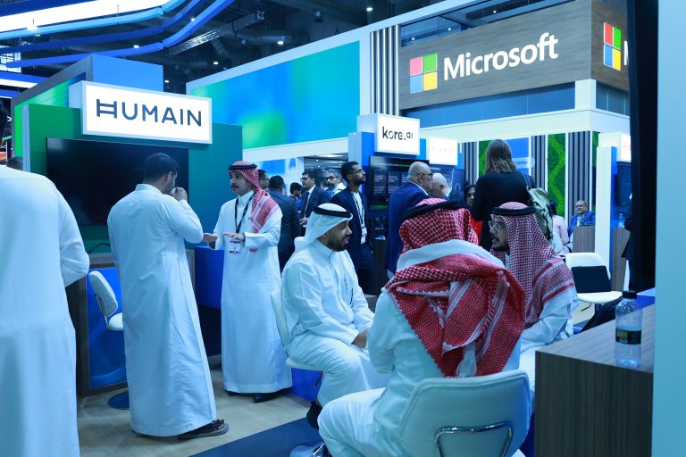 «ليب 2026».. «هيوماين» تطلق حاسوبًا يعالج الذكاء الاصطناعي محليًا دون سحابة هيوماين